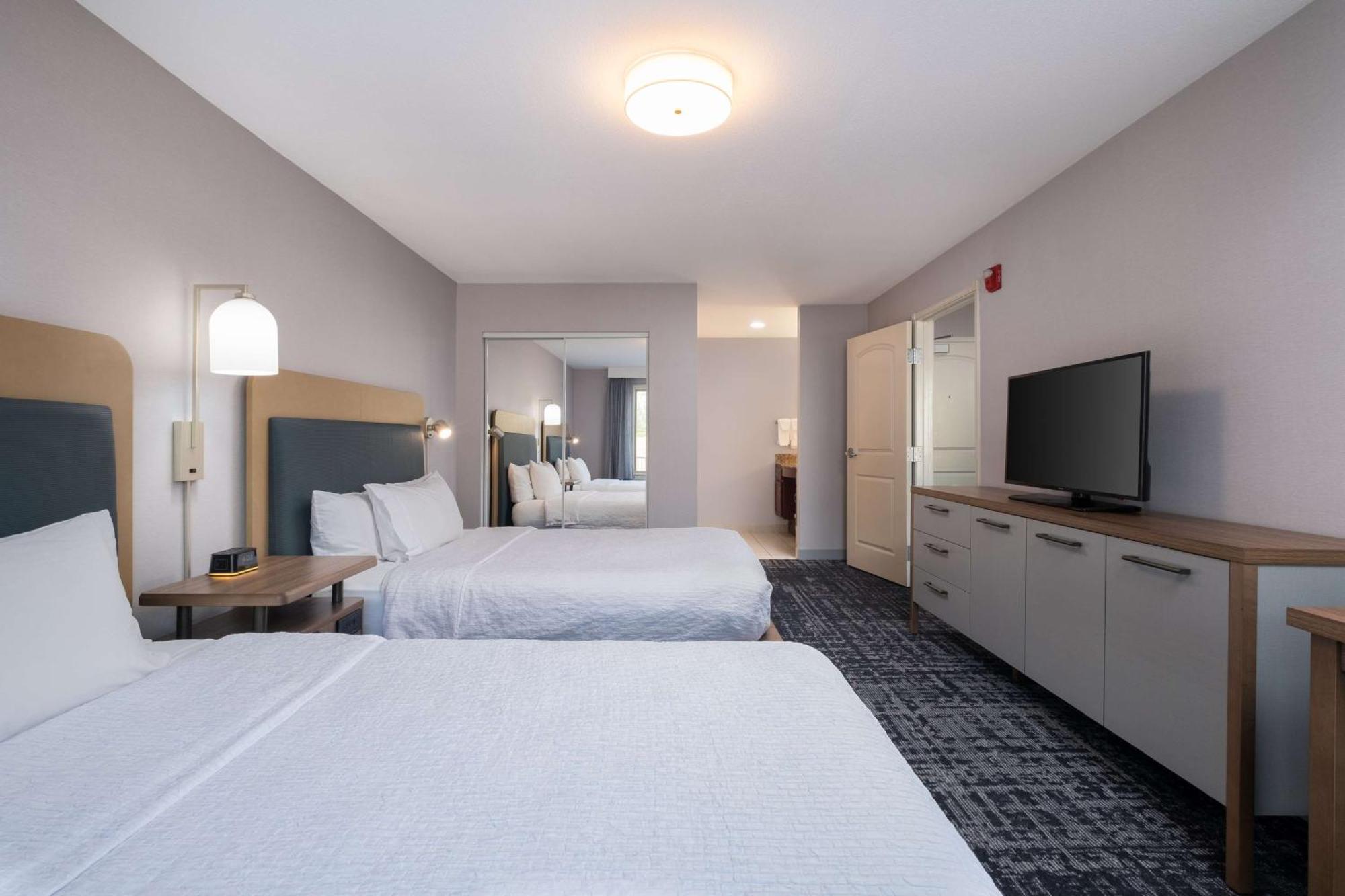 Homewood Suites Medford Exterior photo