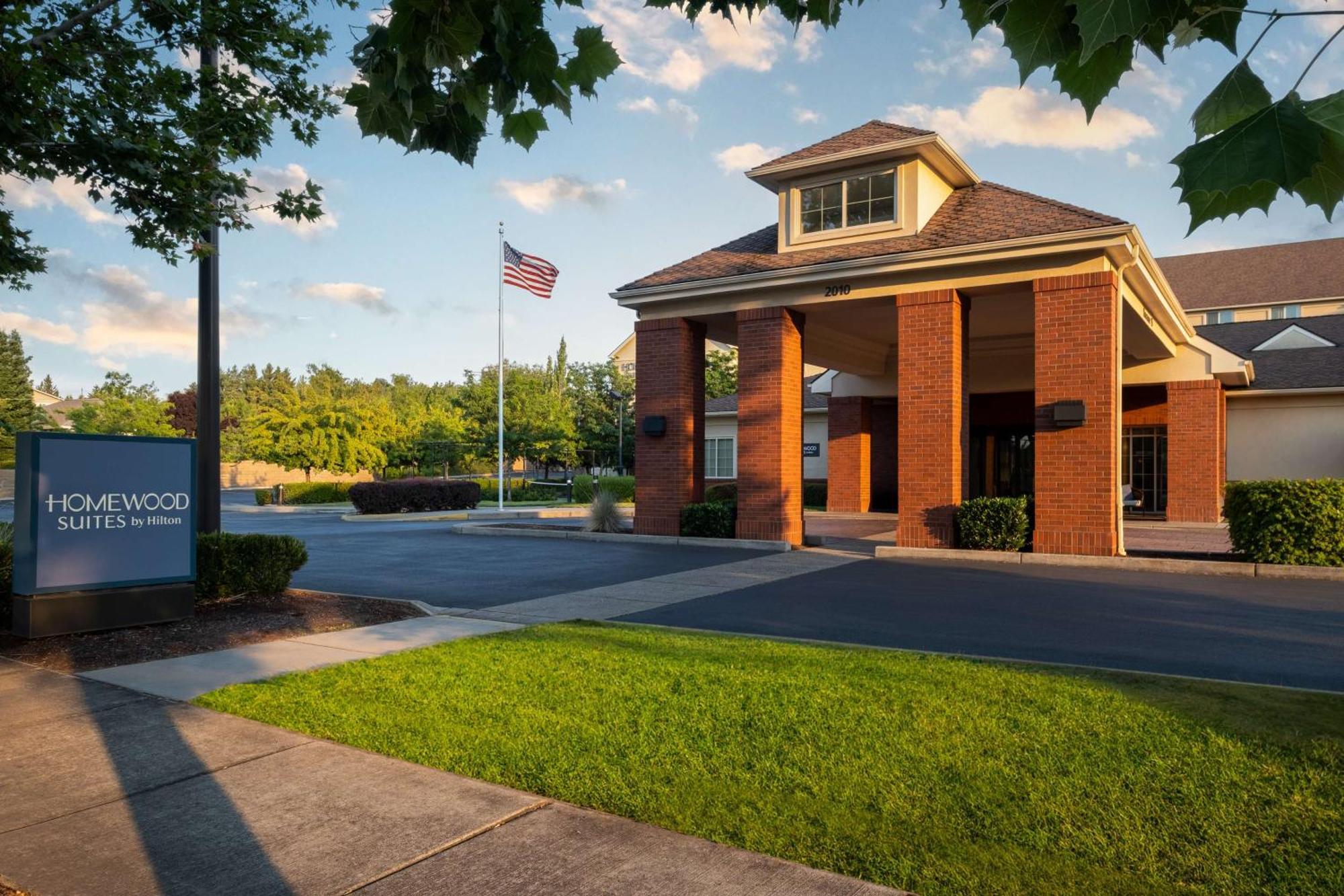 Homewood Suites Medford Exterior photo