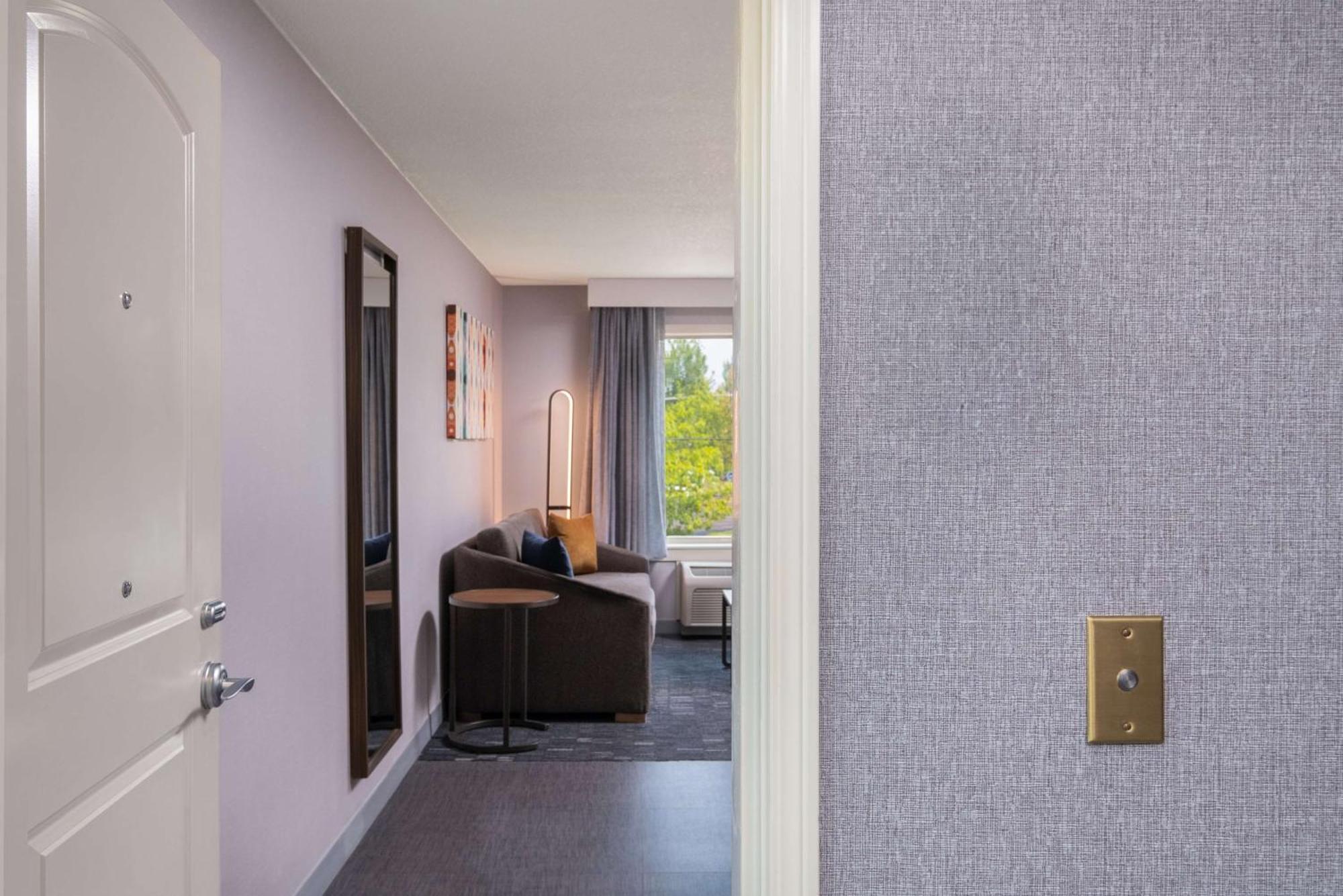 Homewood Suites Medford Exterior photo