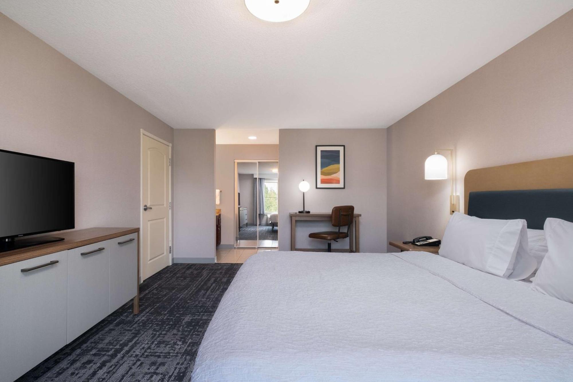 Homewood Suites Medford Exterior photo