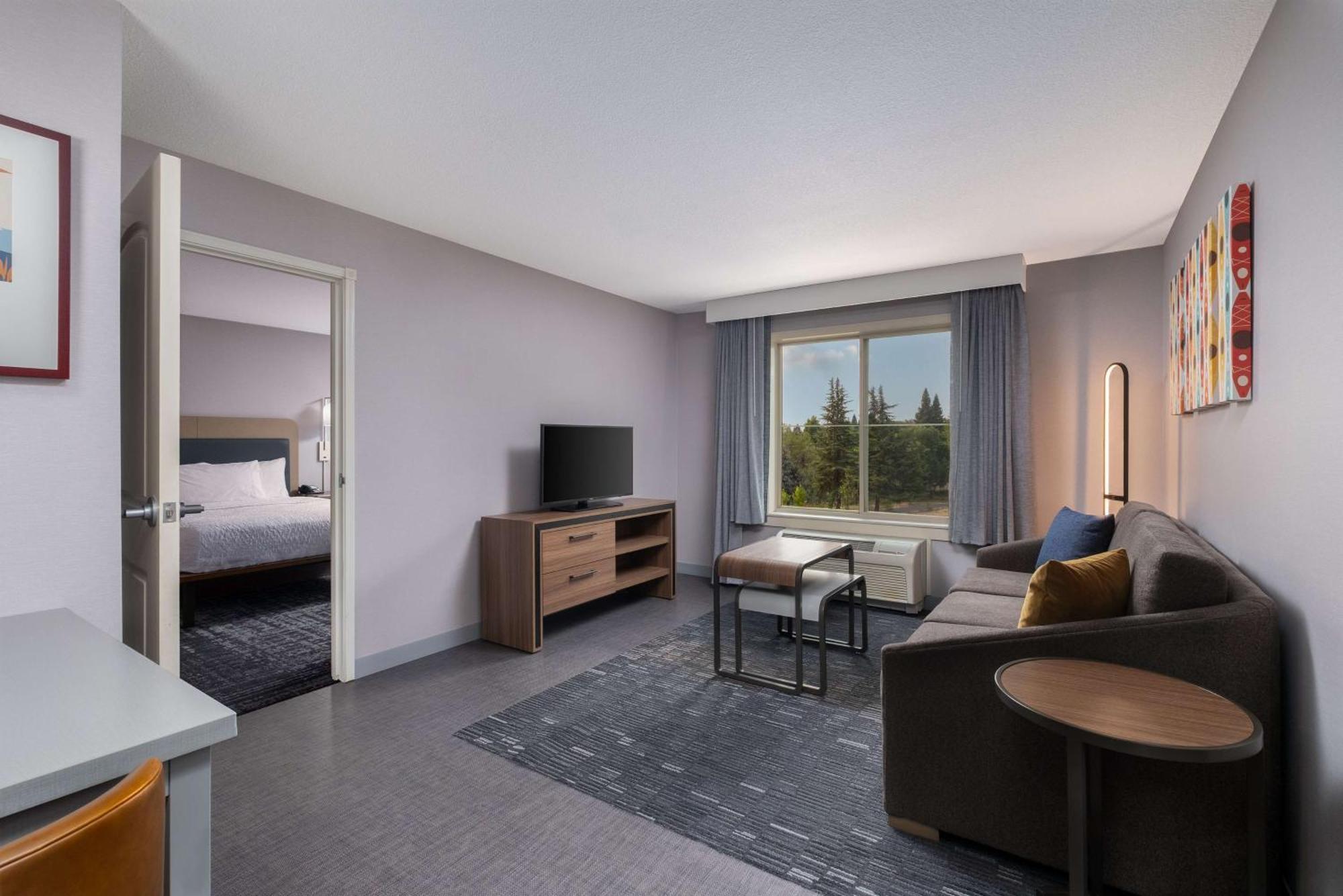 Homewood Suites Medford Exterior photo